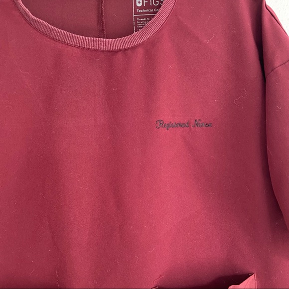 Figs Two Pocket Scrub Top Limited Edition size L. In good condition - Picture 2 of 9